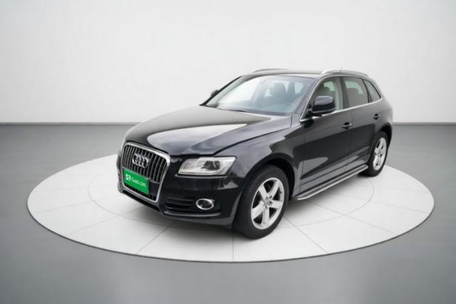 Ojetý Audi Q5 2016 40 TFSI Comfort Model