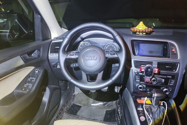 Used Audi Q5 2016 40 TFSI Technology Edition Steering Wheel