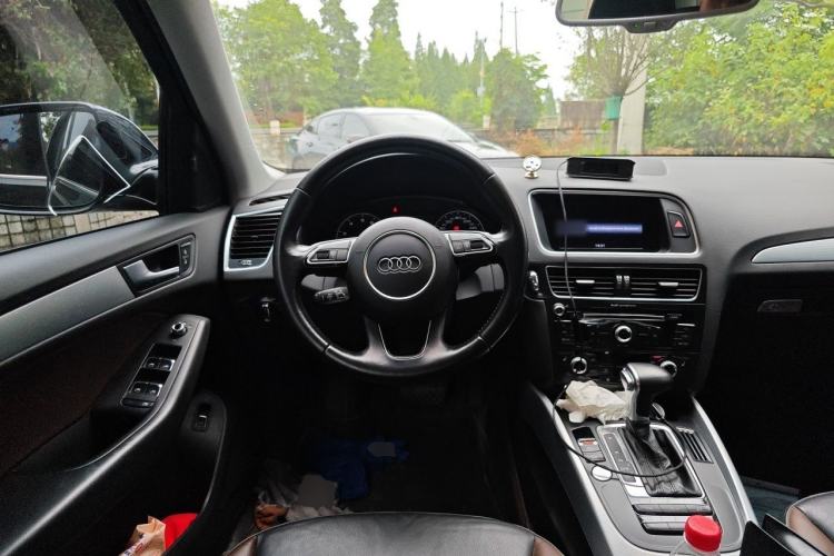 Used Audi Q5 2016 40 TFSI Technology Edition Steering Wheel