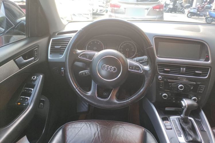 Used Audi Q5 2016 40 TFSI Technology Edition Steering Wheel