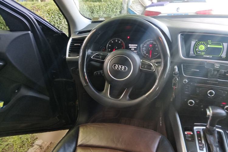 Used Audi Q5 2016 40 TFSI Technology Edition Steering Wheel