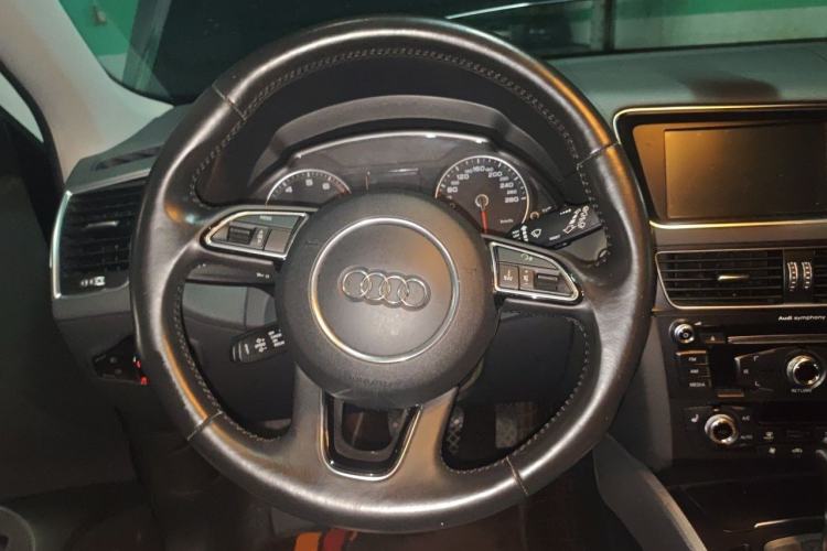 Used Audi Q5 2016 40 TFSI Technology Edition Steering Wheel