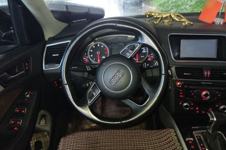 Used Audi Q5 2016 40 TFSI Technology Edition Steering Wheel
