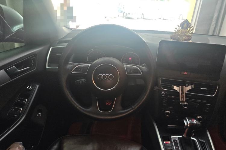 Used Audi Q5 2016 40 TFSI Technology Edition Steering Wheel