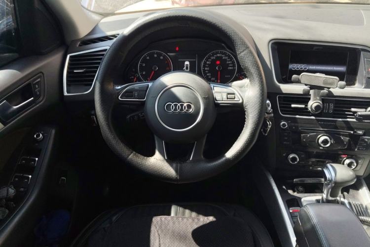 Used Audi Q5 2016 40 TFSI Technology Edition Steering Wheel