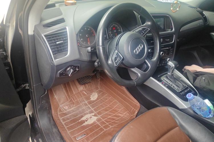 Used Audi Q5 2016 40 TFSI Technology Edition Steering Wheel
