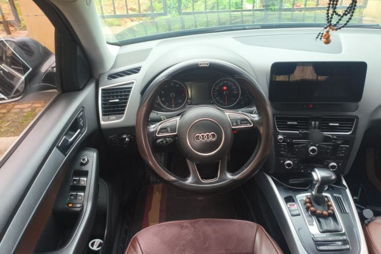Used Audi Q5 2016 40 TFSI Technology Edition Steering Wheel
