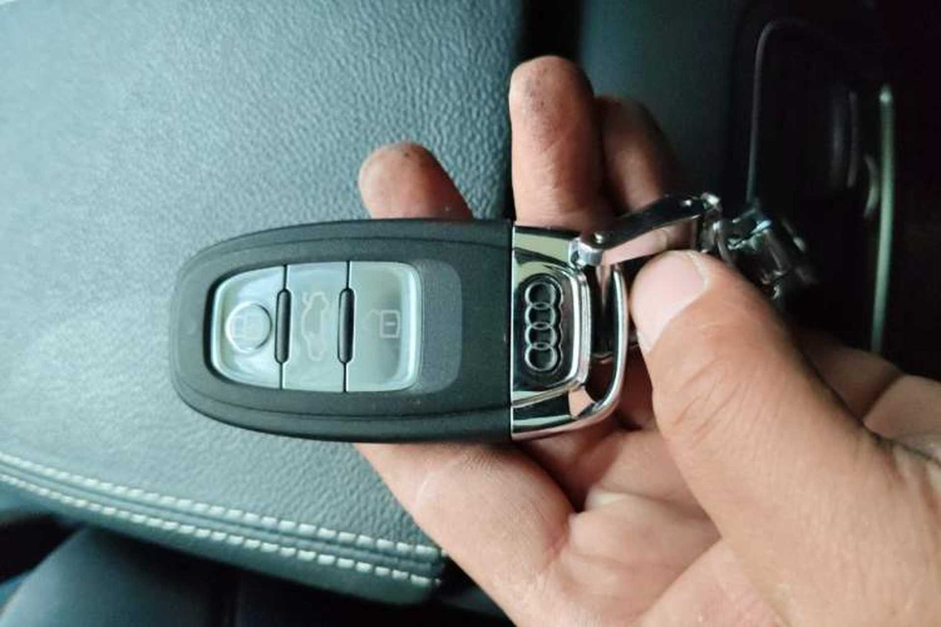 Used Audi Q5 2016 40 TFSI Technology Edition Vehicle Key
