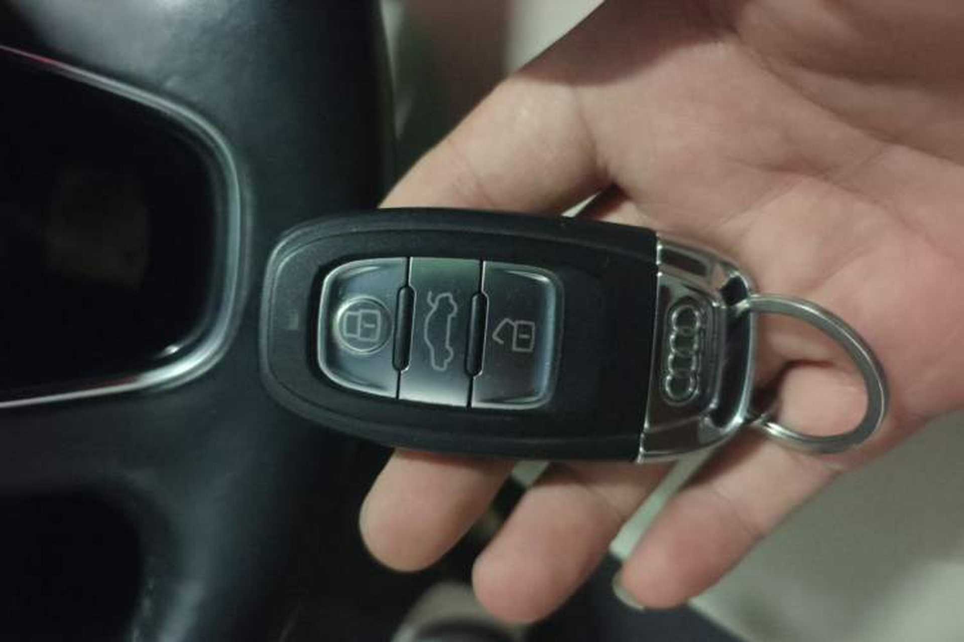 Used Audi Q5 2016 40 TFSI Trendy Edition Vehicle Key