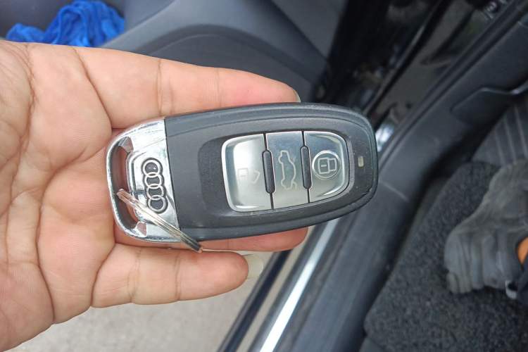 Used Audi Q5 2016 40 TFSI Technology Edition Vehicle Key