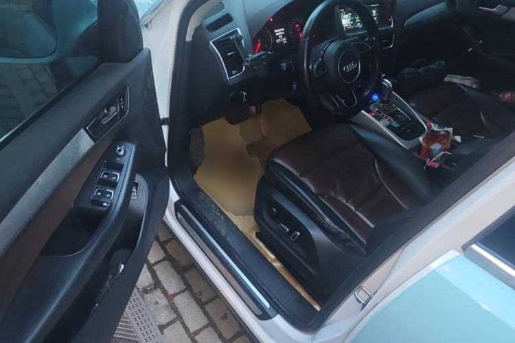 Used Audi Q5 2016 40 TFSI Technology Edition Driver Seat