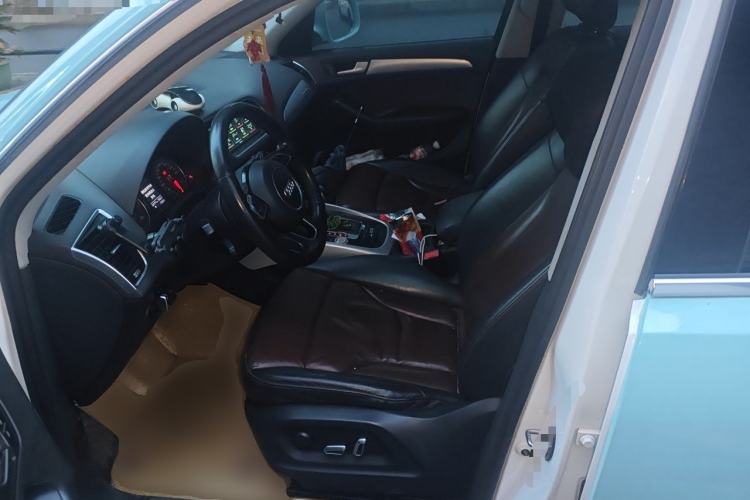 Used Audi Q5 2016 40 TFSI Technology Edition Left Front Seat
