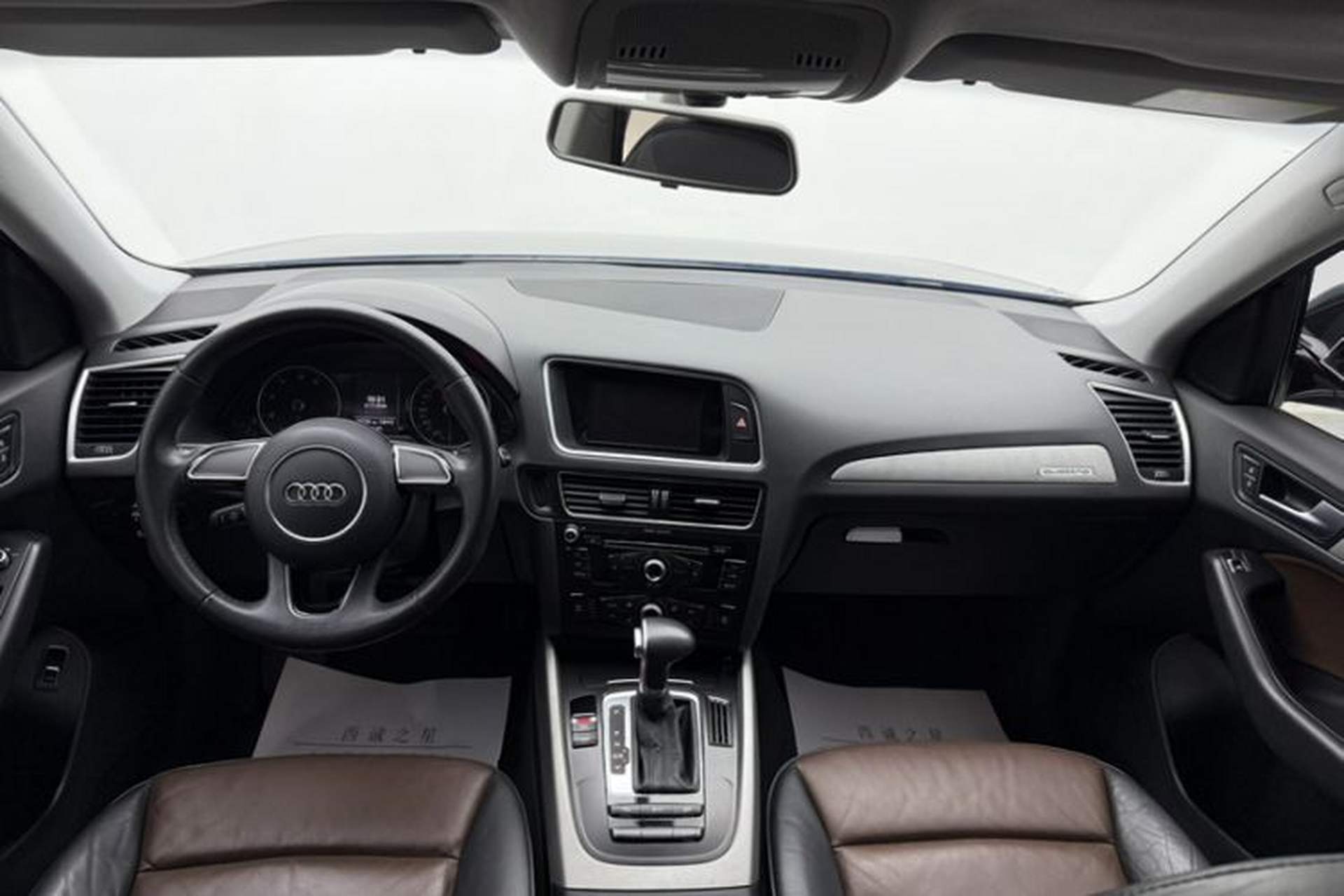 Used Audi Q5 2016 40 TFSI Comfort Model Audio And AC Panel