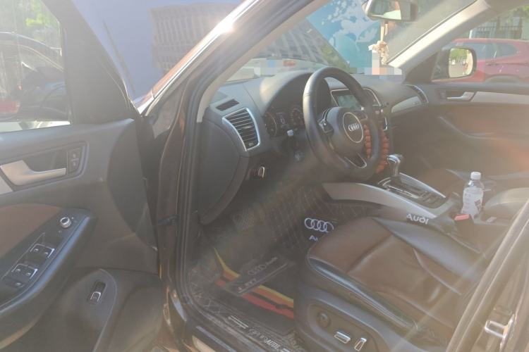 Used Audi Q5 2016 40 TFSI Technology Edition Driver Seat