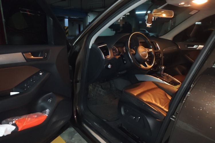 Used Audi Q5 2016 40 TFSI Technology Edition Driver Seat