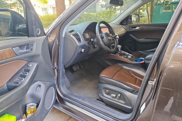Used Audi Q5 2016 40 TFSI Comfort Model Driver Seat