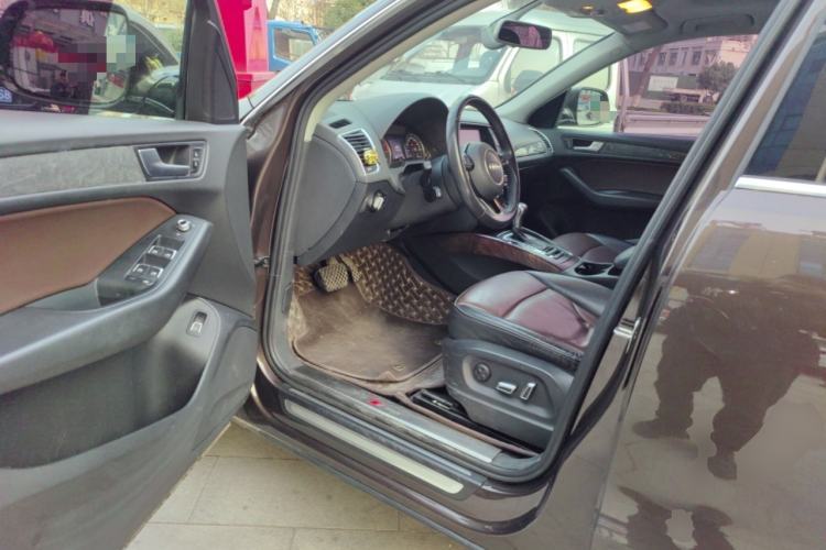 Used Audi Q5 2016 40 TFSI Technology Edition Driver Seat