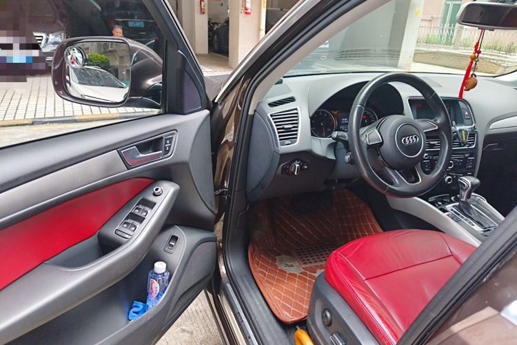 Used Audi Q5 2016 40 TFSI Trendy Edition Driver Seat