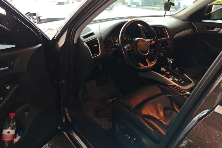 Used Audi Q5 2016 40 TFSI Technology Edition Driver Seat