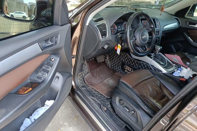 Used Audi Q5 2016 40 TFSI Technology Edition Driver Seat