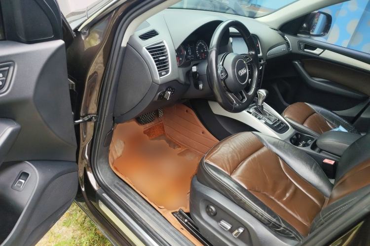 Used Audi Q5 2016 40 TFSI Technology Edition Driver Seat