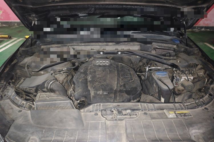 Used Audi Q5 2016 40 TFSI Technology Edition Engine Bay