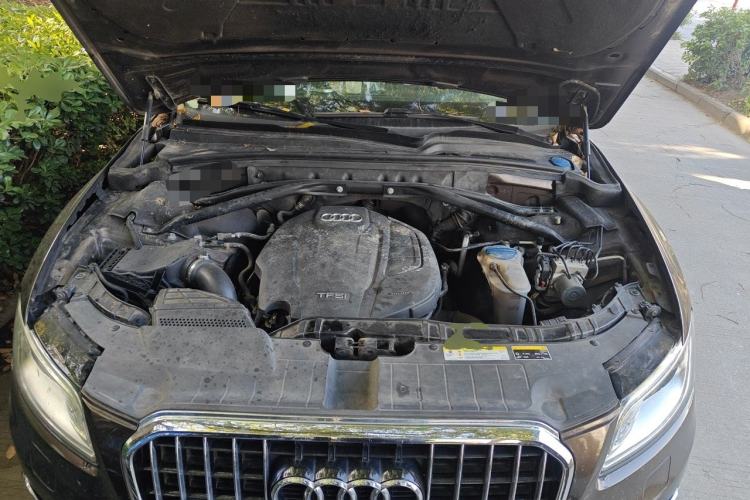 Used Audi Q5 2016 40 TFSI Trendy Edition Engine Bay