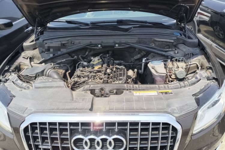 Used Audi Q5 2016 40 TFSI Technology Edition Engine Bay