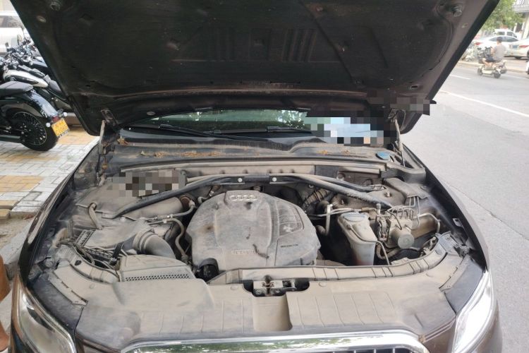Used Audi Q5 2016 40 TFSI Trendy Edition Engine Bay