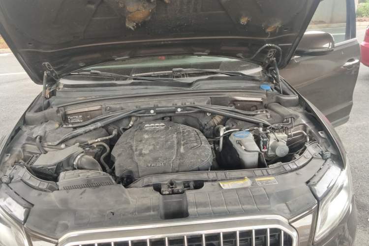 Used Audi Q5 2016 40 TFSI Trendy Edition Engine Bay
