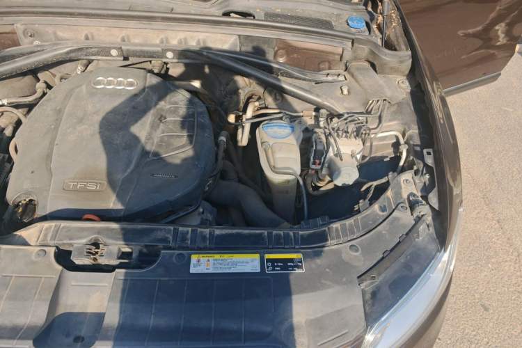 Used Audi Q5 2016 40 TFSI Technology Edition Engine Bay Left