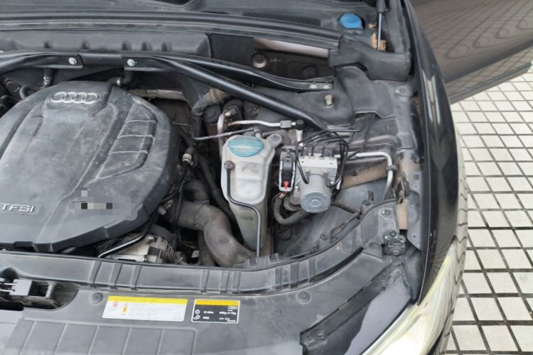 Used Audi Q5 2016 40 TFSI Technology Edition Engine Bay Left