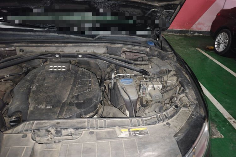 Used Audi Q5 2016 40 TFSI Technology Edition Engine Bay Left