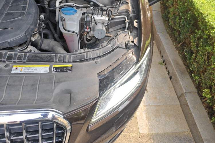 Used Audi Q5 2016 40 TFSI Trendy Edition Engine Bay Left