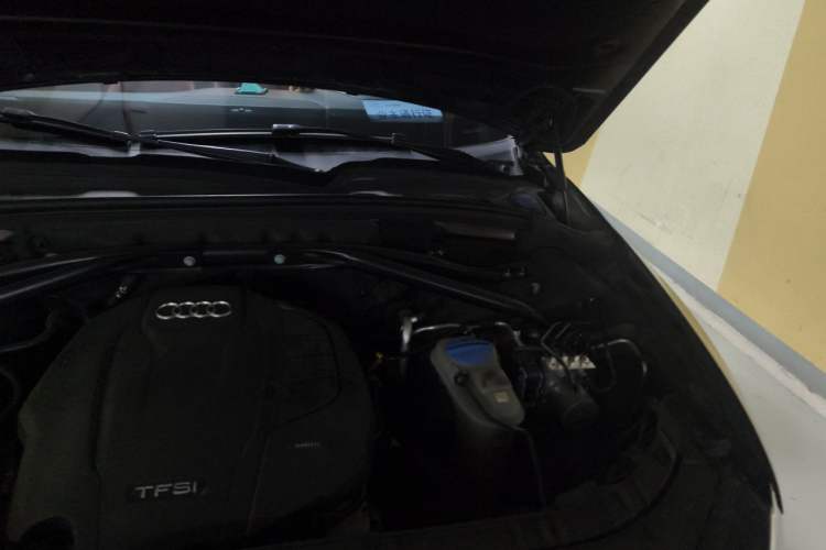 Used Audi Q5 2016 40 TFSI Technology Edition Engine Bay Left