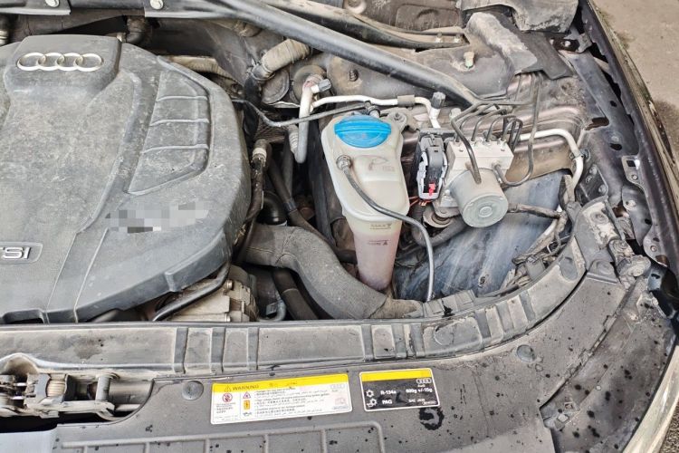 Used Audi Q5 2016 40 TFSI Technology Edition Engine Bay Left
