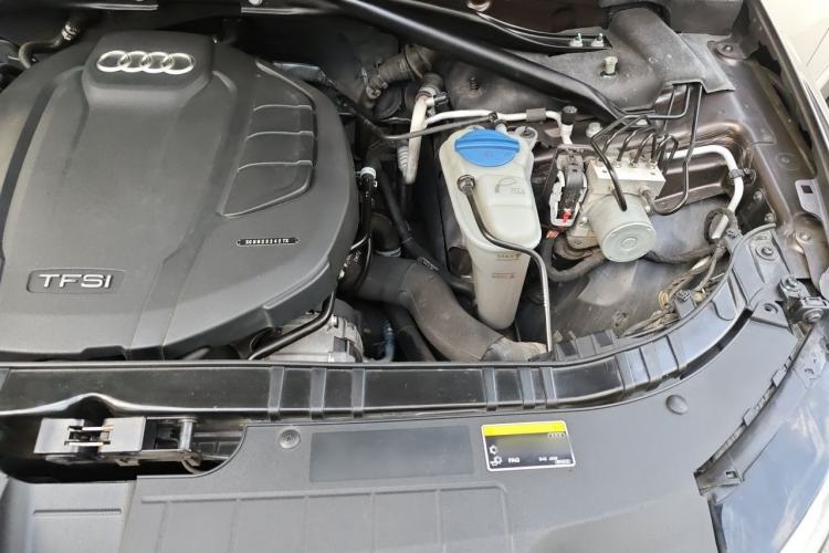 Used Audi Q5 2016 40 TFSI Technology Edition Engine Bay Left