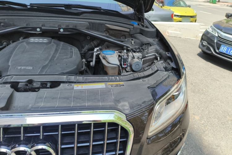 Used Audi Q5 2016 40 TFSI Technology Edition Engine Bay Left
