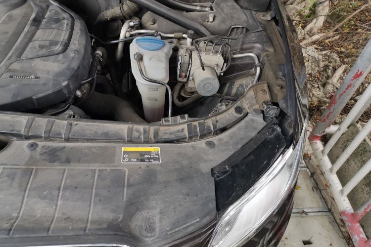 Used Audi Q5 2016 40 TFSI Trendy Edition Engine Bay Left