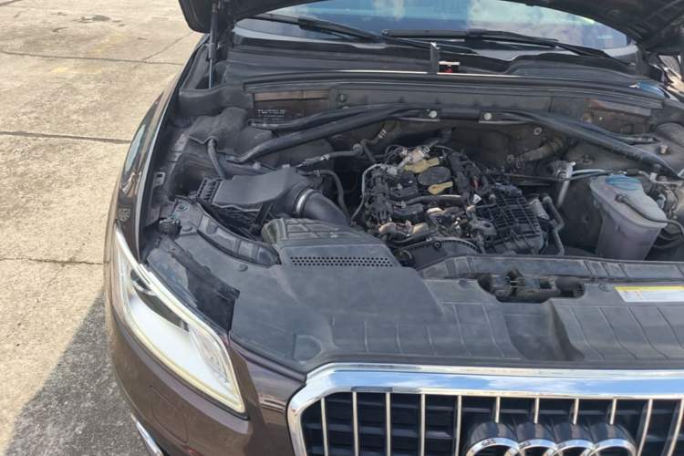 Used Audi Q5 2016 40 TFSI Technology Edition Engine Bay Right
