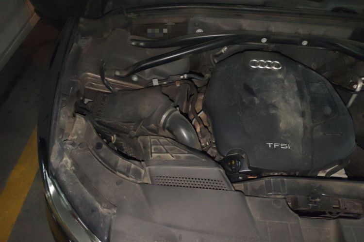 Used Audi Q5 2016 40 TFSI Technology Edition Engine Bay Right