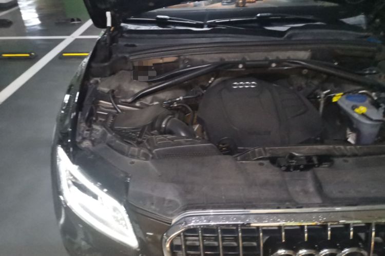 Used Audi Q5 2016 40 TFSI Comfort Model Engine Bay Right