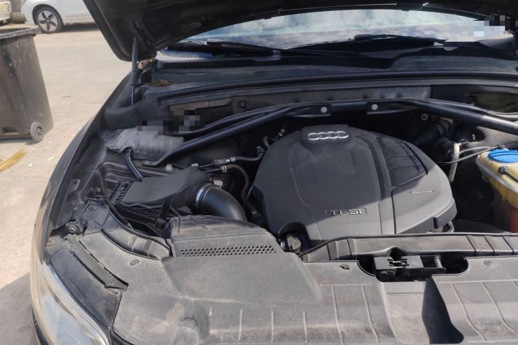 Used Audi Q5 2016 40 TFSI Technology Edition Engine Bay Right