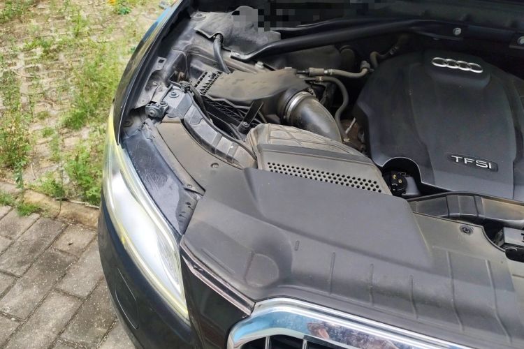 Used Audi Q5 2016 40 TFSI Technology Edition Engine Bay Right