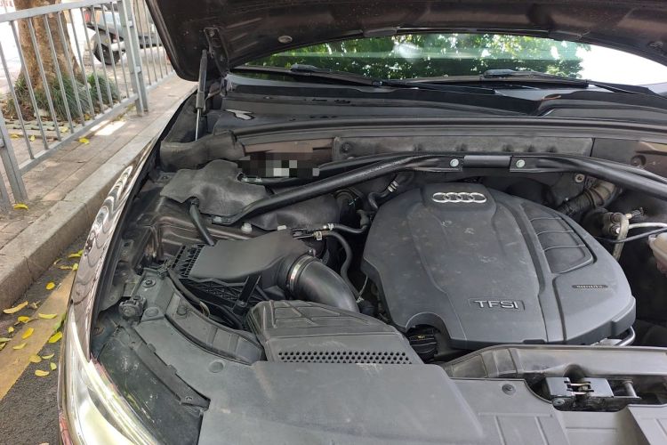 Used Audi Q5 2016 40 TFSI Comfort Model Engine Bay Right
