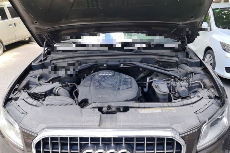 Used Audi Q5 2016 40 TFSI Technology Edition Engine Bay