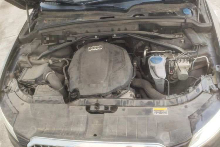 Used Audi Q5 2016 40 TFSI Technology Edition Engine Bay