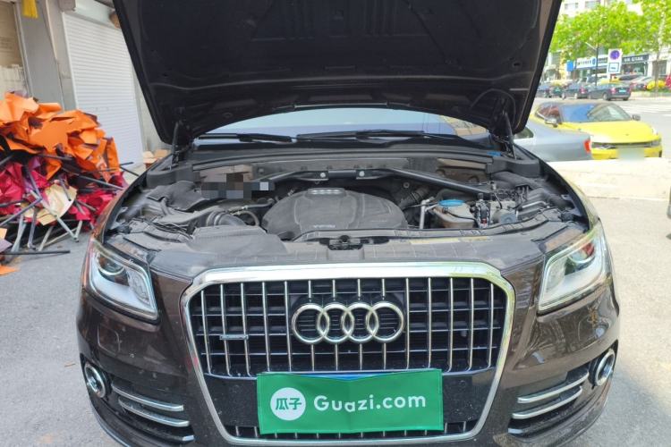 Used Audi Q5 2016 40 TFSI Technology Edition Engine Bay