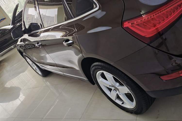 Used Audi Q5 2016 40 TFSI Technology Edition Exterior 5