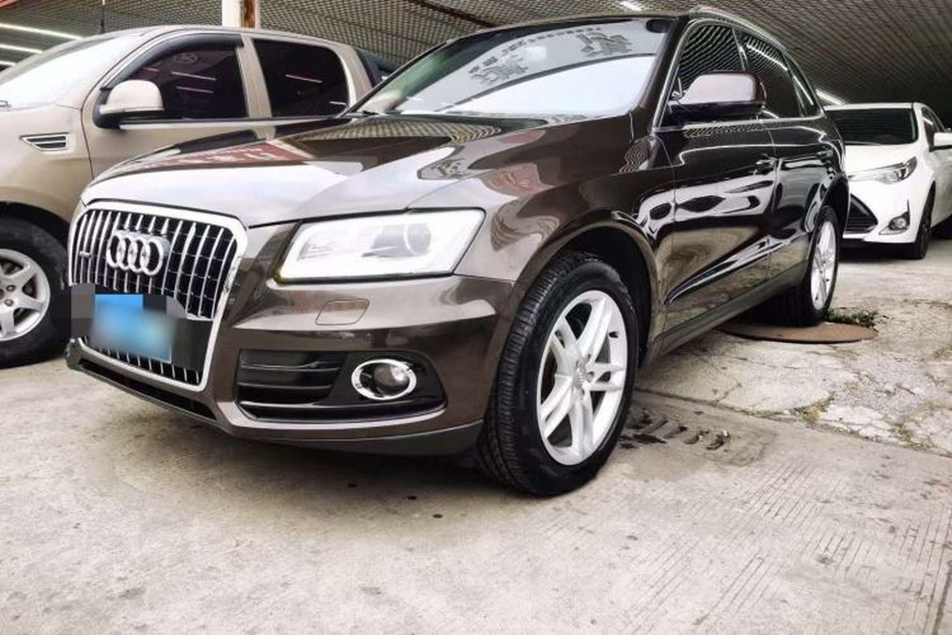 Used Audi Q5 2016 40 TFSI Comfort Model Front Left 45 Deg